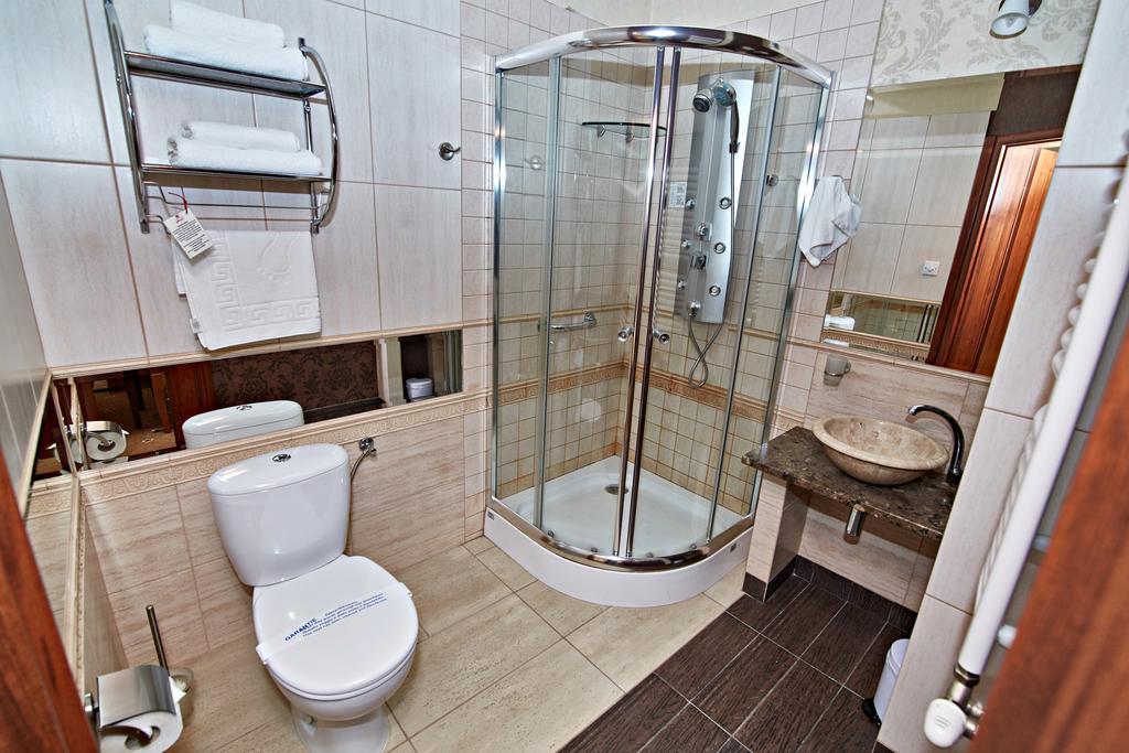Hotel Ted Radomsko Bilik gambar