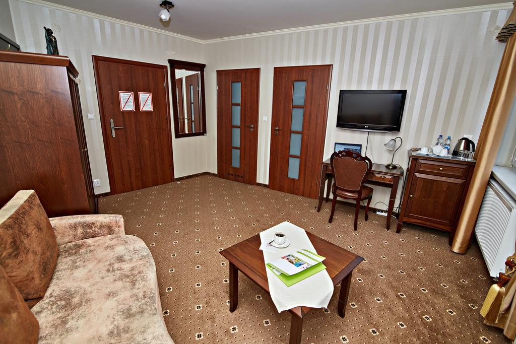 Hotel Ted Radomsko Bilik gambar