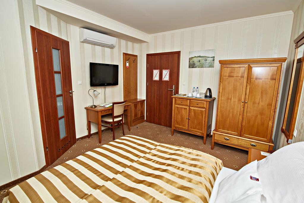 Hotel Ted Radomsko Bilik gambar