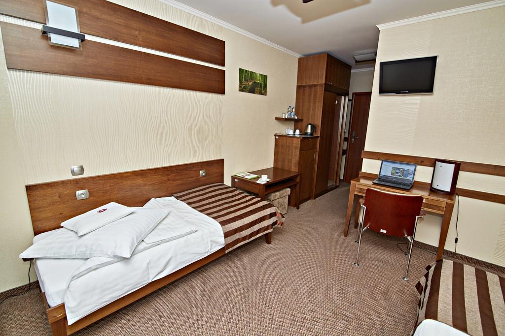 Hotel Ted Radomsko Bilik gambar