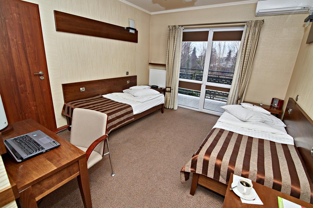 Hotel Ted Radomsko Bilik gambar