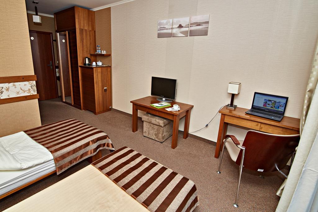 Hotel Ted Radomsko Bilik gambar